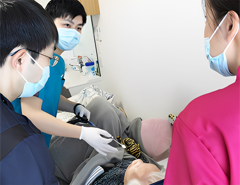 柏市・我孫子市の訪問歯科、すえいし歯科矯正歯科 歯科訪問部から、ケアマネジャーの方へのメリットを解説