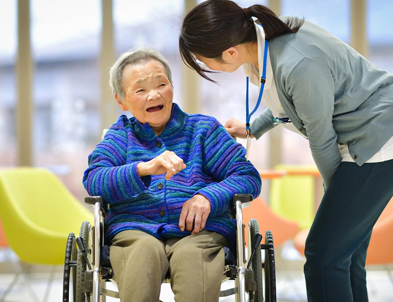柏市・我孫子市の訪問歯科、すえいし歯科矯正歯科 歯科訪問部から、施設の方へ